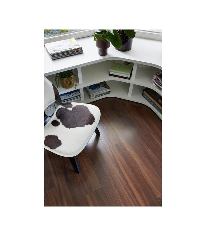 Parquet stratifié Ocean+ 8V4 - Walnut Brown - Résistant à l'eau - 1288 x 190 x 8 mm