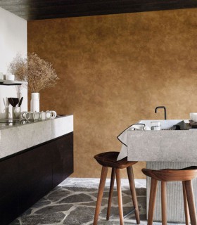 Papier Peint Vinyle sur Intissé Argile Taupe – L’Atelier de Casamance - réf. 75492038