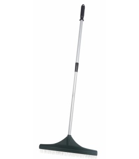 Brosse pour gazon synthétique