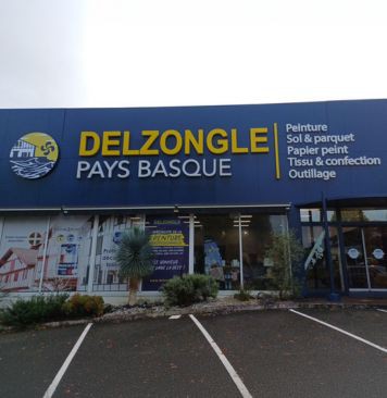Devanture Delzongle Anglet peintures, papiers peints, sols