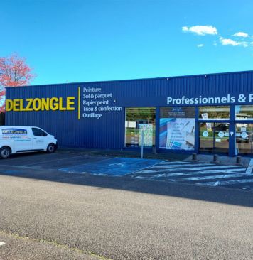 Devanture magasin peintures Delzongle Angoulême